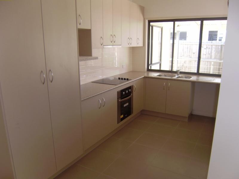 8 Claydon  Pl, Rosewood QLD 4340