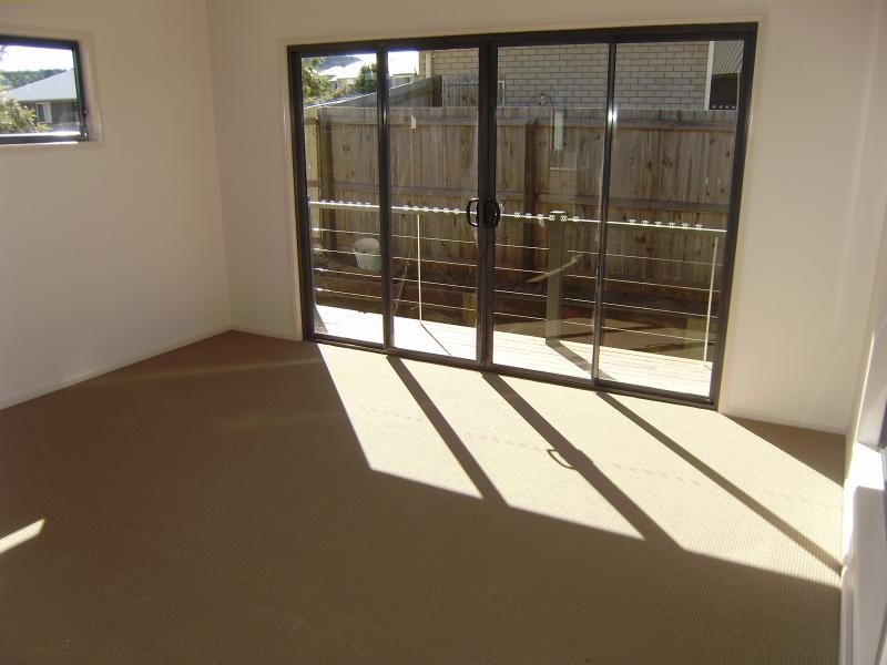 8 Claydon  Pl, Rosewood QLD 4340