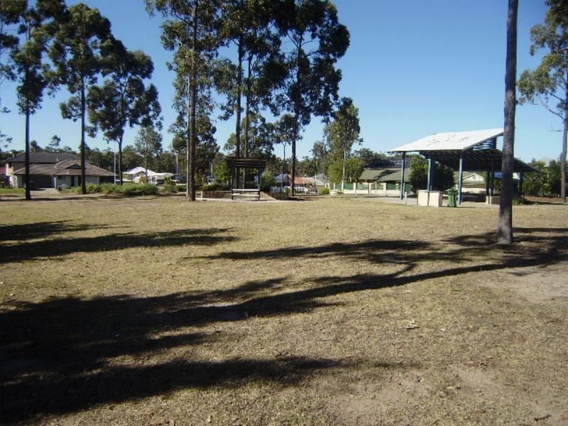 6 Chateau St, Springfield Lakes QLD 4300