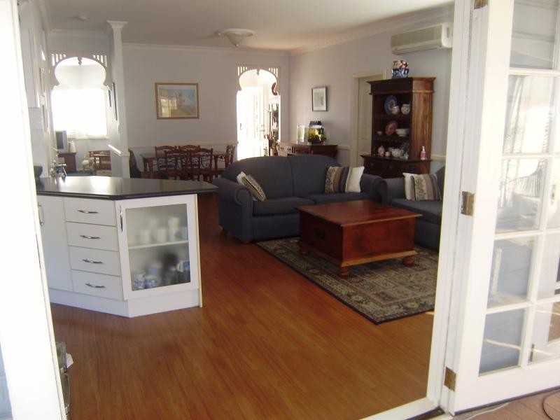 6 Chateau St, Springfield Lakes QLD 4300