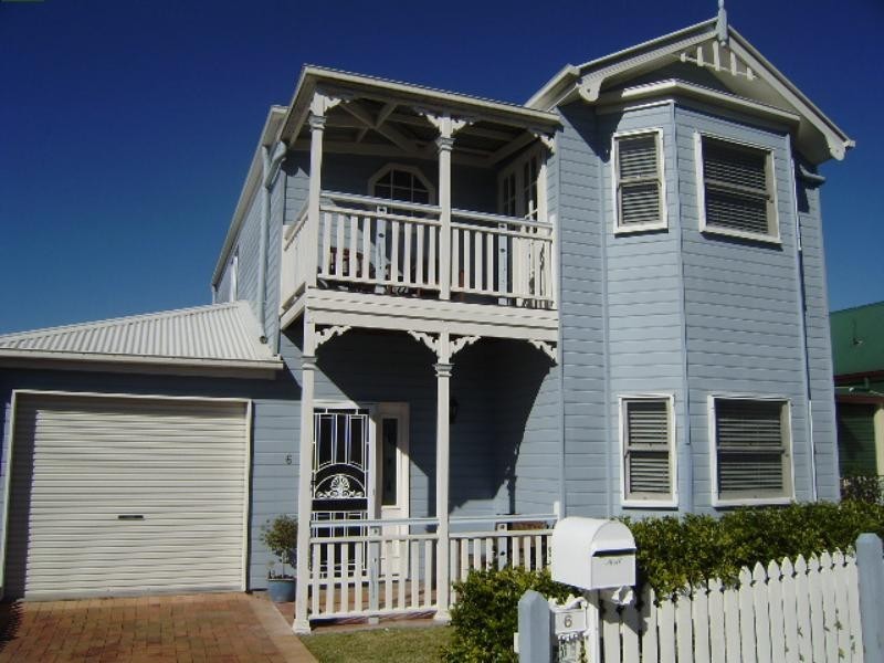 6 Chateau St, Springfield Lakes QLD 4300