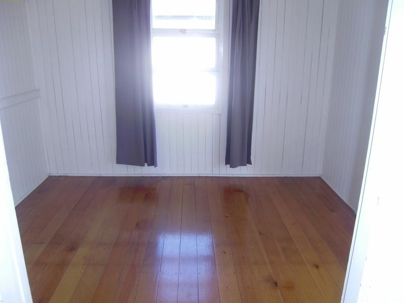 154a South Station  Rd, Silkstone QLD 4304