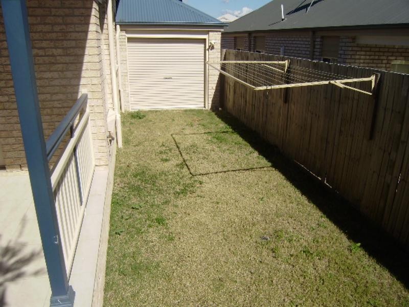 22 Glen Echo   St, Springfield Lakes QLD 4300