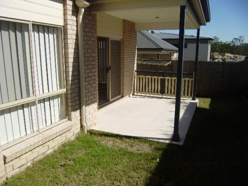 22 Glen Echo   St, Springfield Lakes QLD 4300