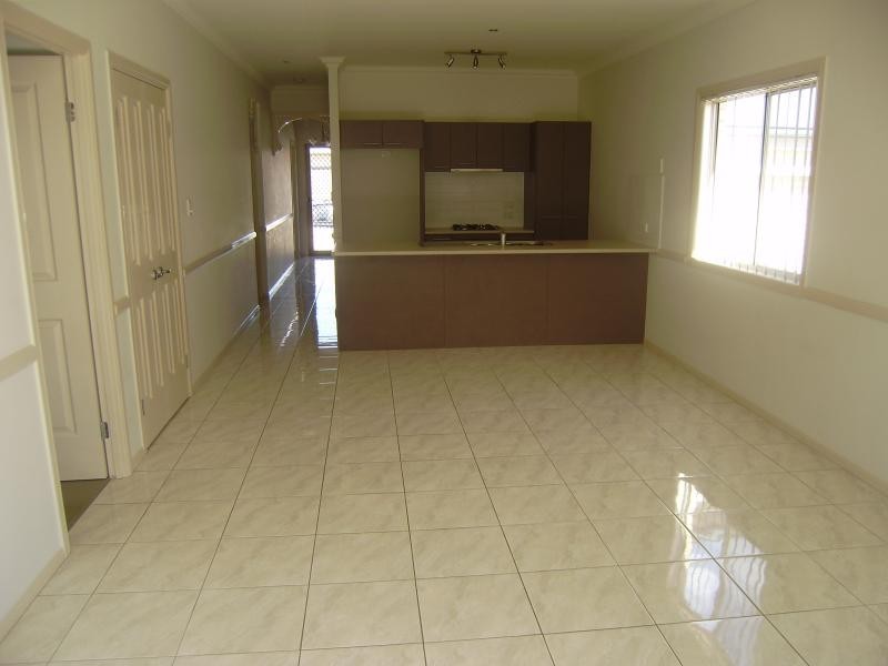 22 Glen Echo   St, Springfield Lakes QLD 4300