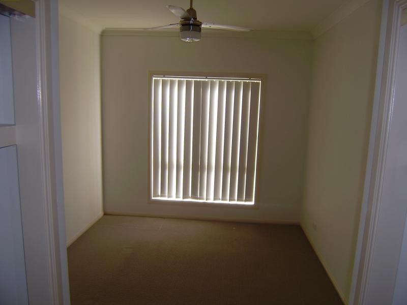 22 Glen Echo   St, Springfield Lakes QLD 4300