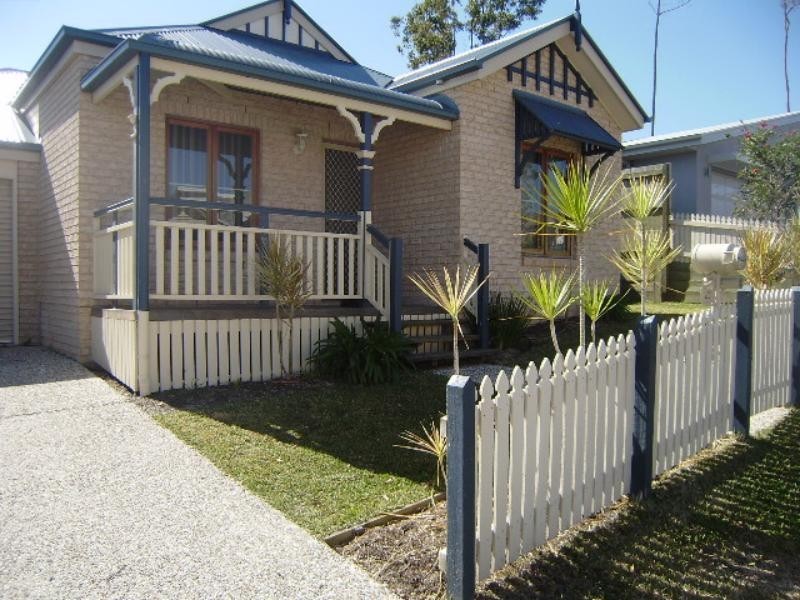 22 Glen Echo   St, Springfield Lakes QLD 4300