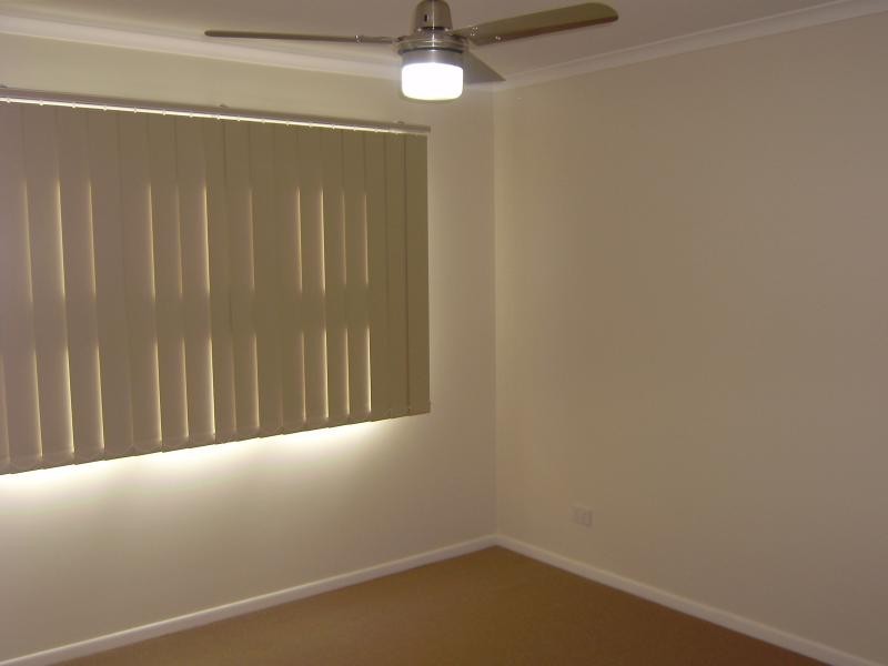 7 Emerald Cres, Springfield Lakes QLD 4300