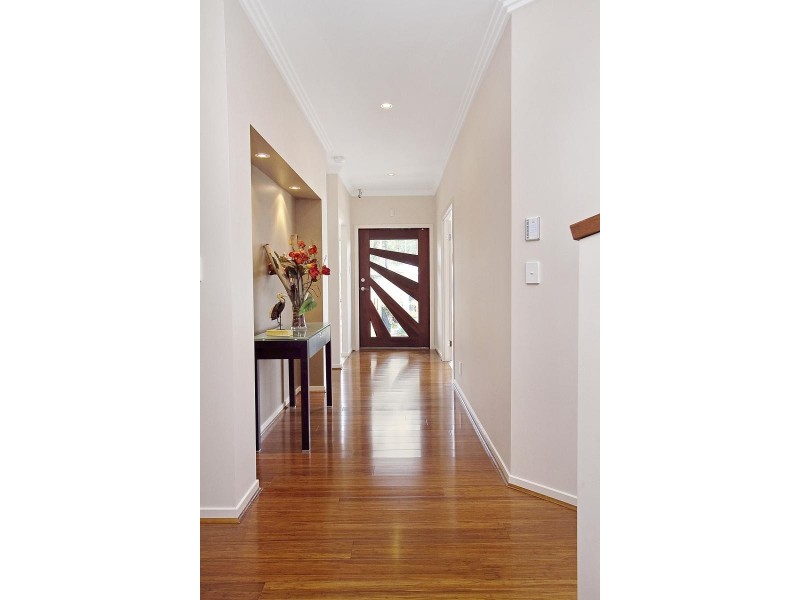 47 Parkview Dr, Springfield Lakes QLD 4300