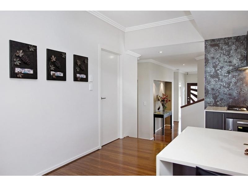 47 Parkview Dr, Springfield Lakes QLD 4300