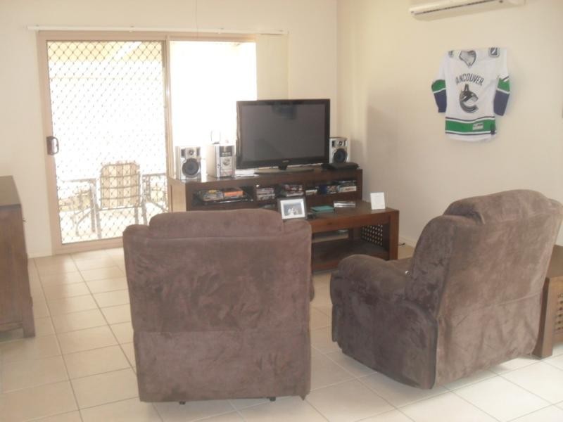 16 Marigold  Pl, Springfield Lakes QLD 4300