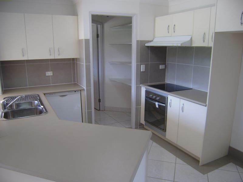 25 Greenway Cct, Springfield QLD 4300