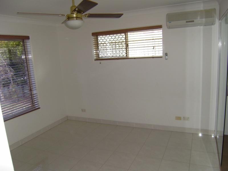 25 Greenway Cct, Springfield QLD 4300