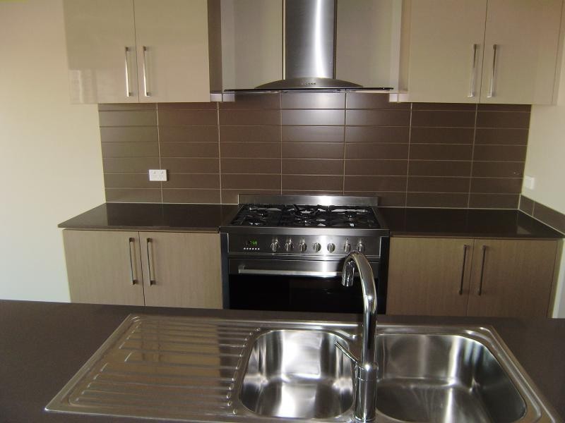 19 & 21 Hookes  Tce, Springfield Lakes QLD 4300