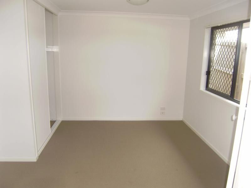 14 Dianella St, Springfield Lakes QLD 4300
