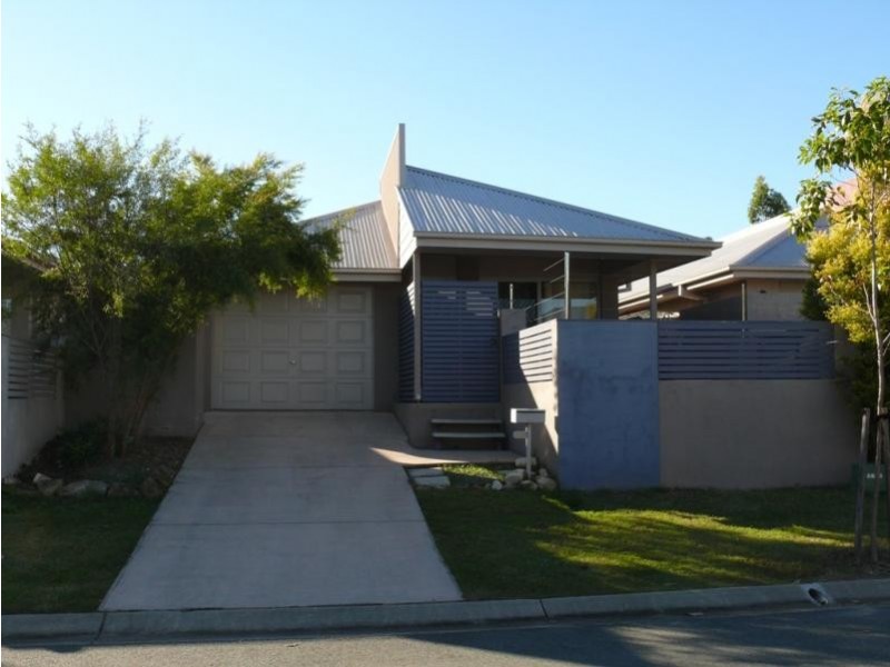 52 Creekside  Dr, Springfield Lakes QLD 4300