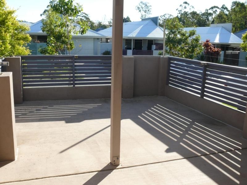 52 Creekside  Dr, Springfield Lakes QLD 4300