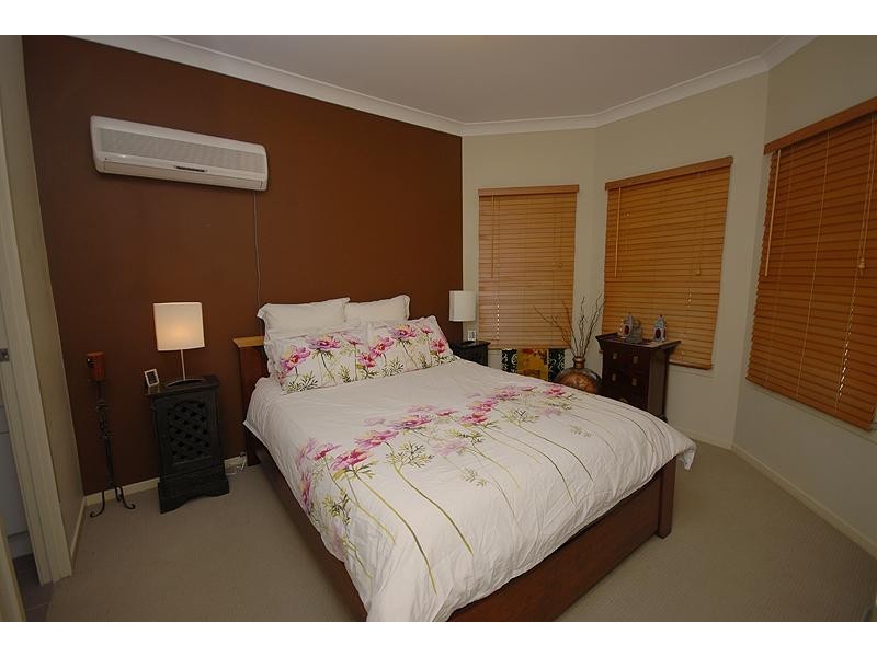 45 Admiral Cres, Springfield Lakes QLD 4300