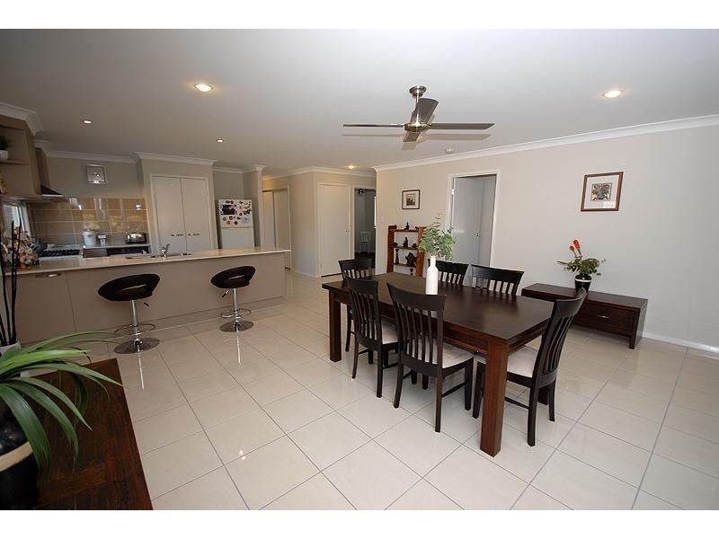 53 Rasmussen Cres, Redbank Plains QLD 4301