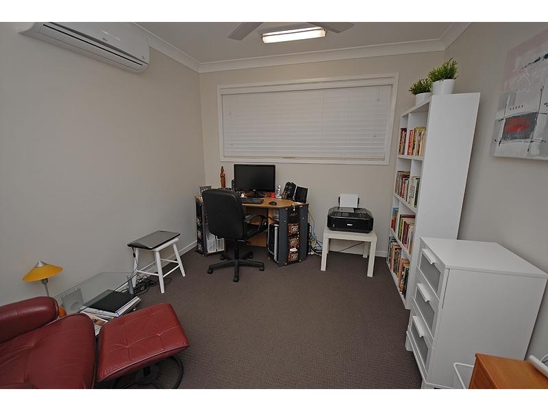 53 Rasmussen Cres, Redbank Plains QLD 4301
