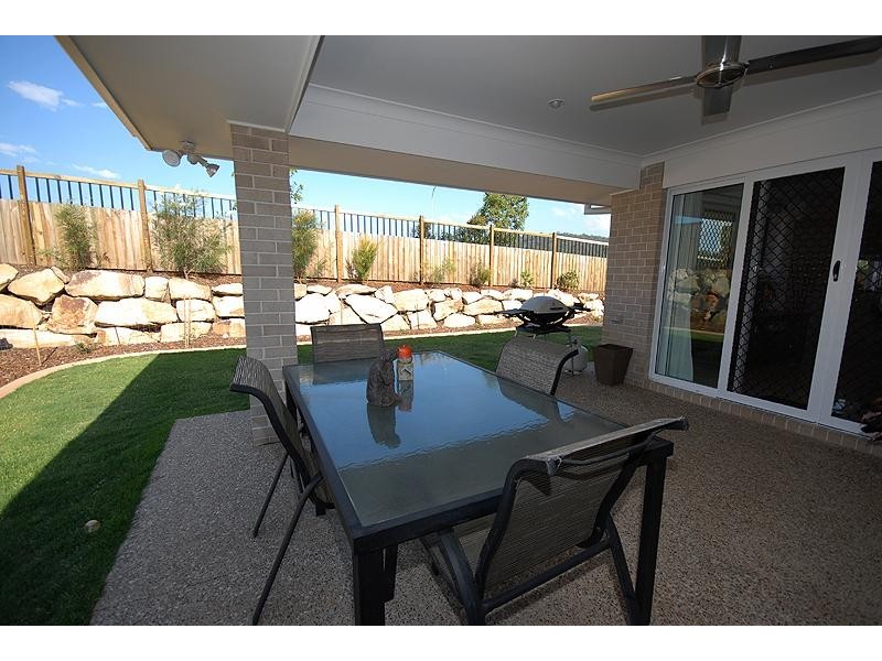 53 Rasmussen Cres, Redbank Plains QLD 4301
