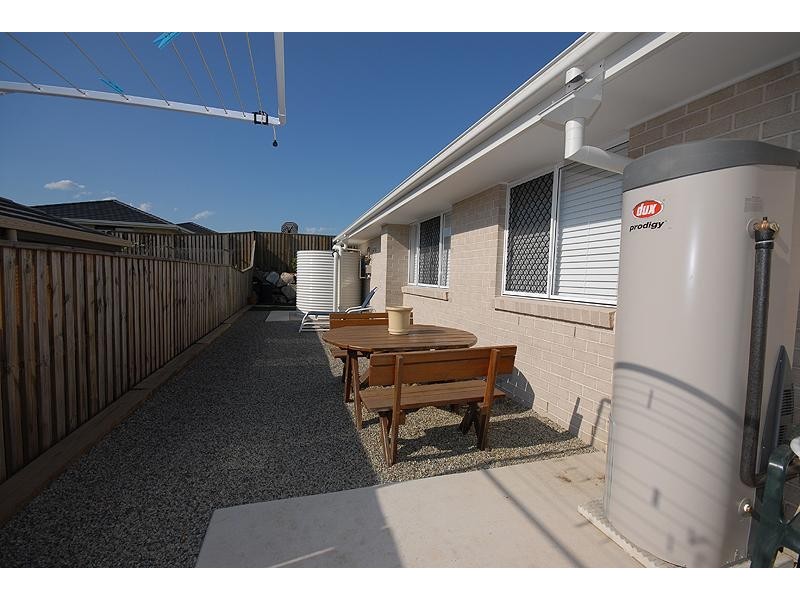 53 Rasmussen Cres, Redbank Plains QLD 4301