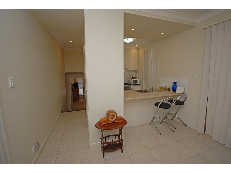 18 Yellowstone Way, Springfield Lakes QLD 4300