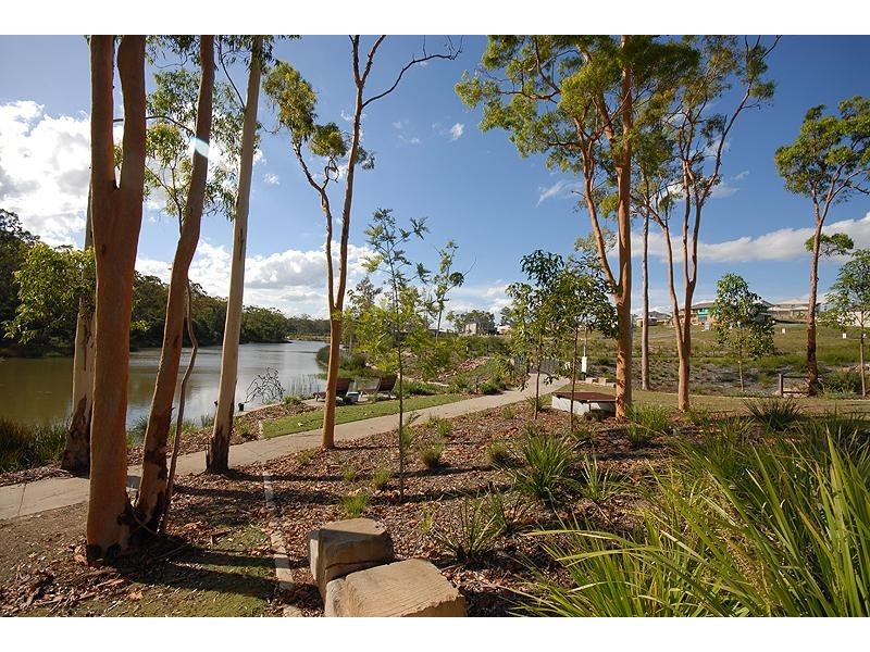 18 The Reach  Ct, Springfield Lakes QLD 4300