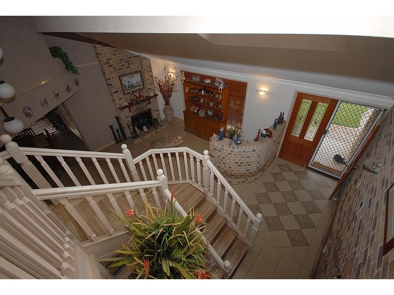 5 Amulla Cct, Camira QLD 4300