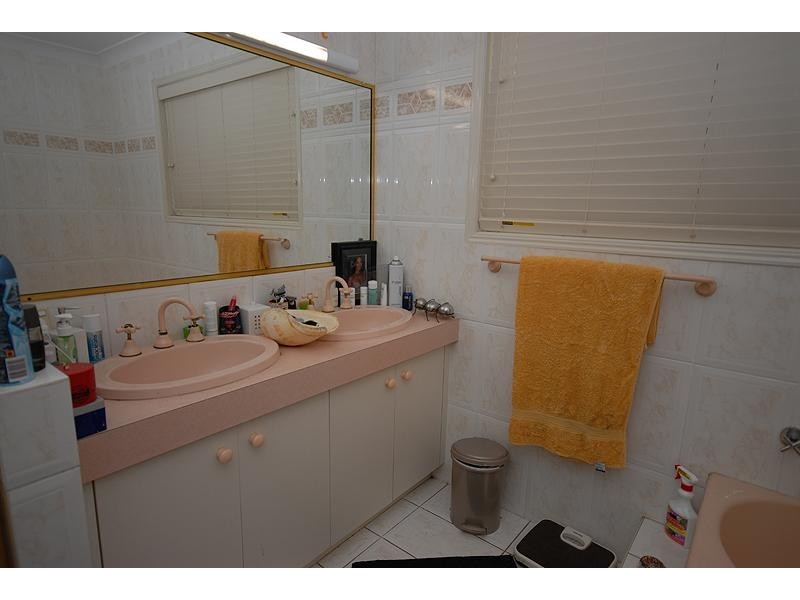 5 Amulla Cct, Camira QLD 4300