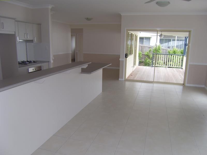 12 Lemongrass Pl, Springfield Lakes QLD 4300