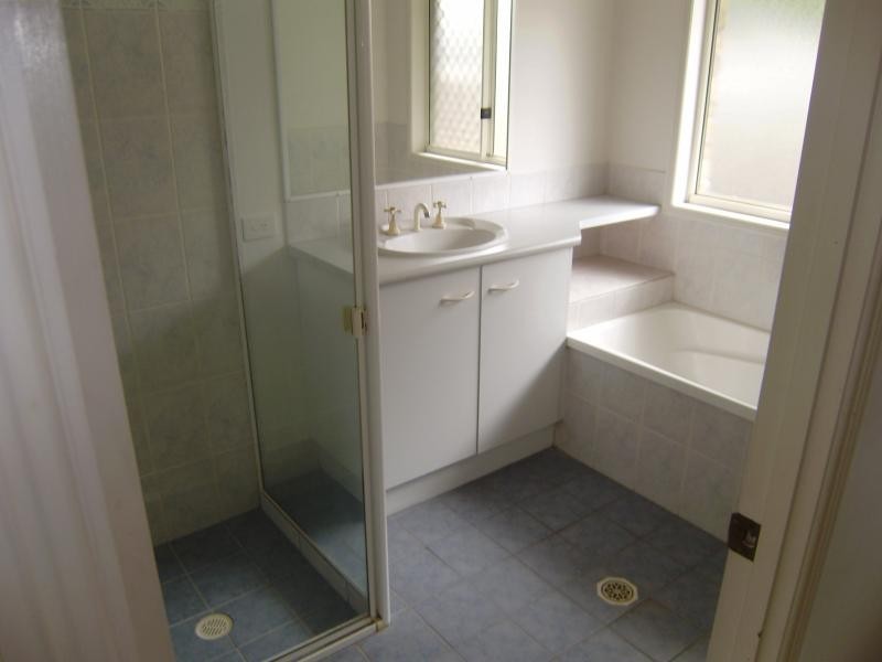 9 Boodie Cl, Doolandella QLD 4077