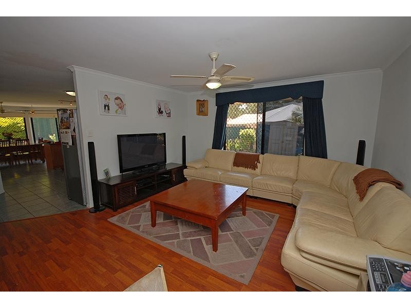 13 Harriet  Cres, Springfield Lakes QLD 4300