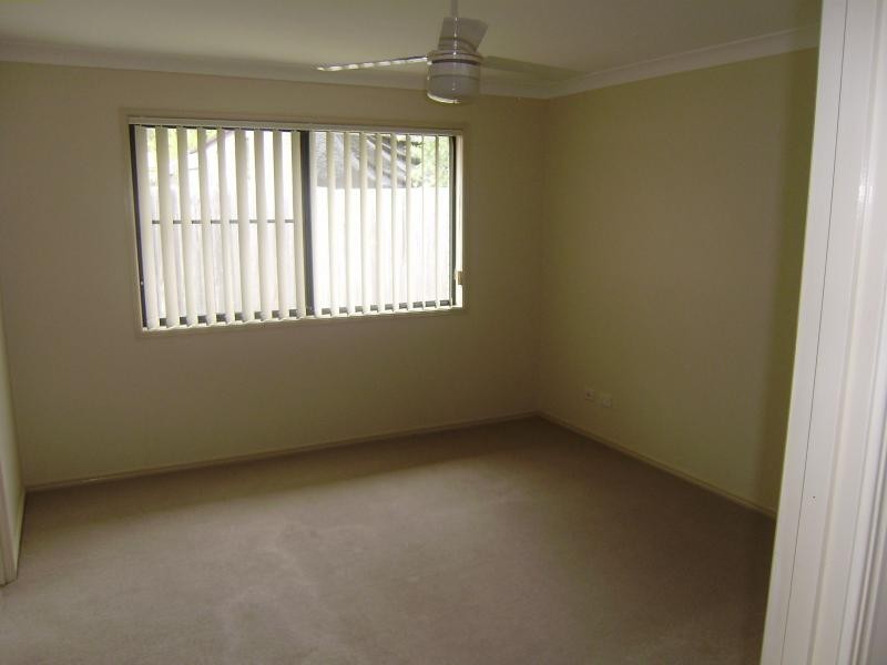 16 Darter Pl, Springfield Lakes QLD 4300