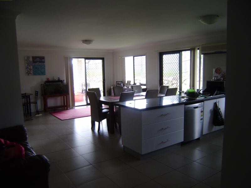 6 Tone  Ave, Collingwood Park QLD 4301