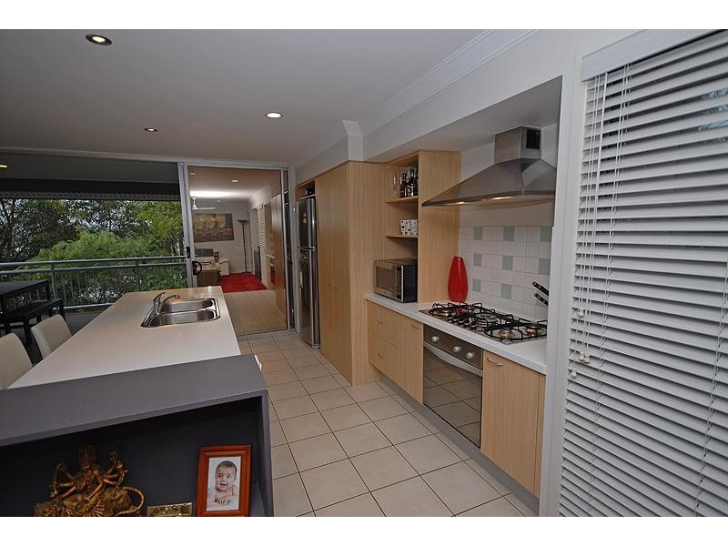 38  Summit Dr, Springfield Lakes QLD 4300