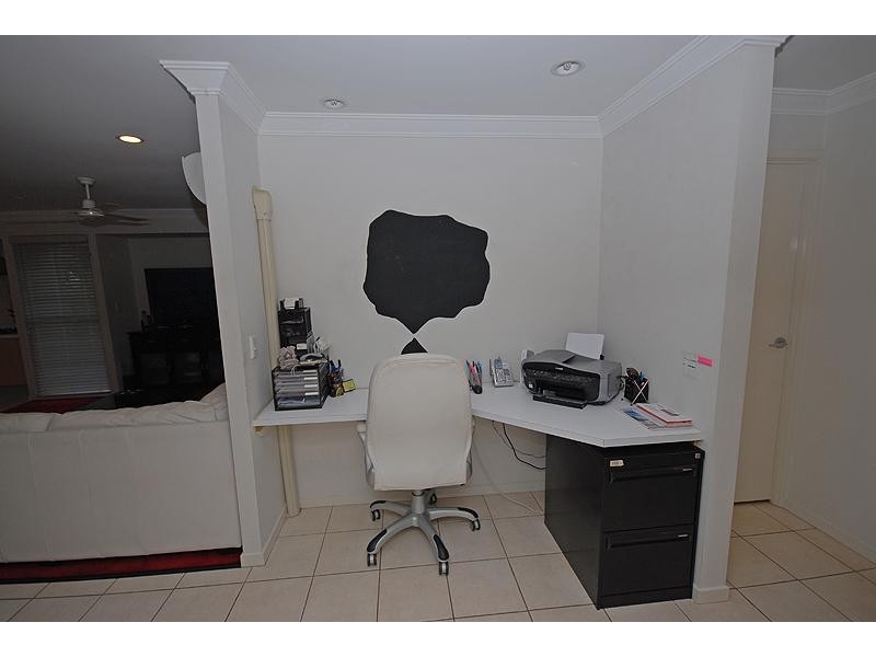 38  Summit Dr, Springfield Lakes QLD 4300