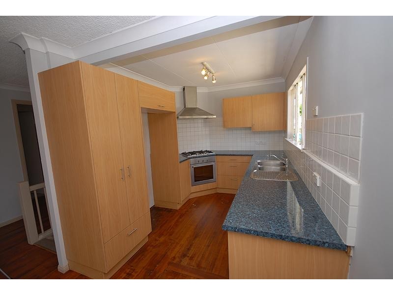 65 Gray St, Carina QLD 4152