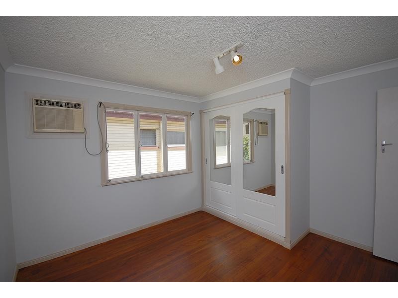 65 Gray St, Carina QLD 4152