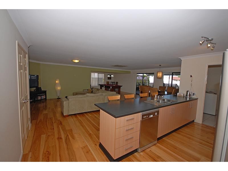 83 Opossum Cct, Springfield Lakes QLD 4300