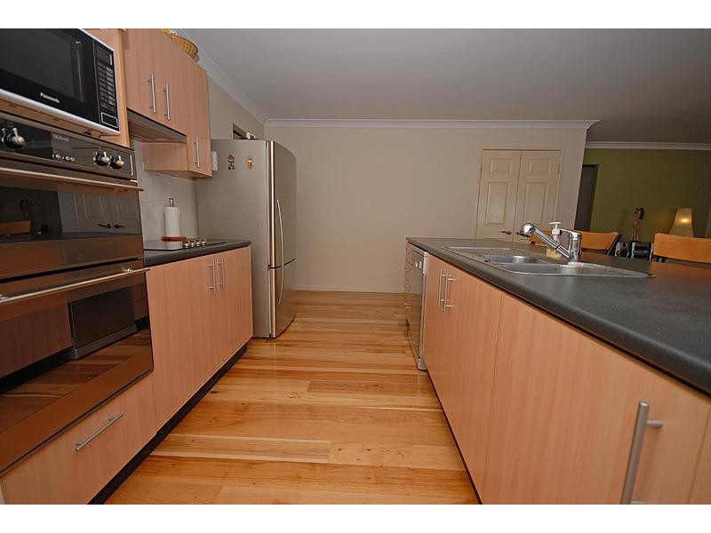 83 Opossum Cct, Springfield Lakes QLD 4300