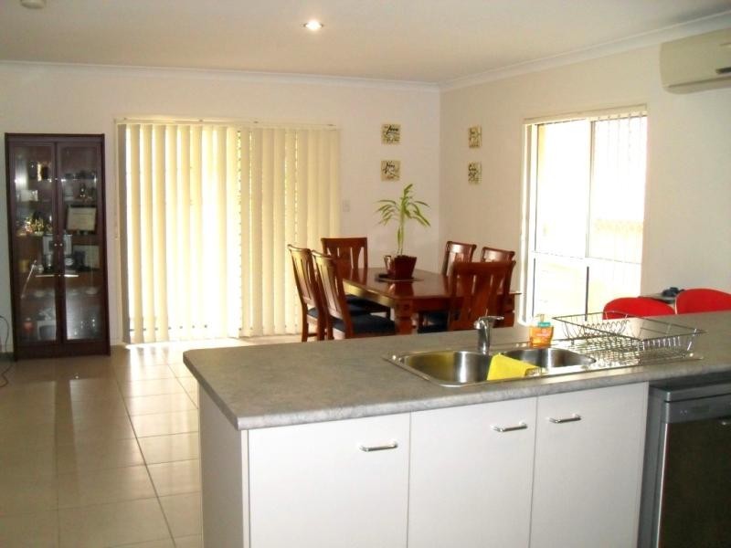 6 Driftwood  Pl, Springfield Lakes QLD 4300