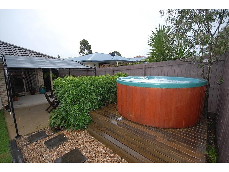 8 Neptune  St, Springfield Lakes QLD 4300