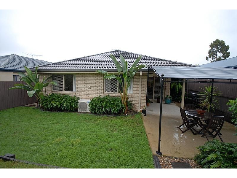 8 Neptune  St, Springfield Lakes QLD 4300