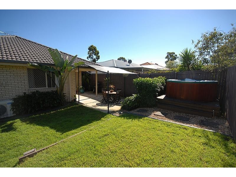 8 Neptune  St, Springfield Lakes QLD 4300