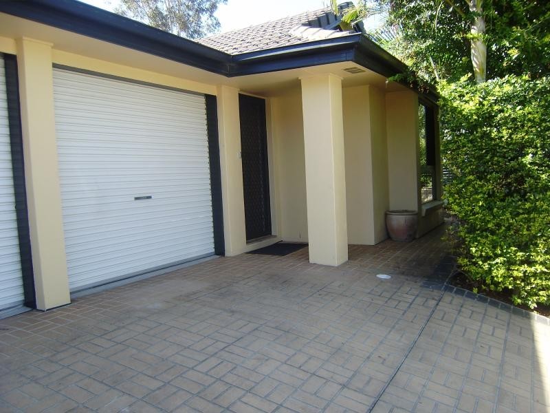 15 Berkshire Pl, Springfield Lakes QLD 4300