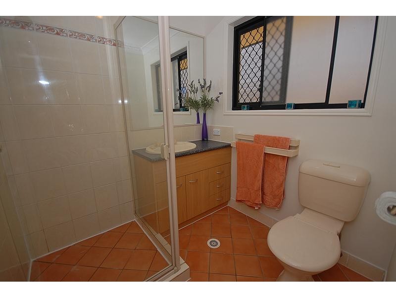 15 Berkshire Pl, Springfield Lakes QLD 4300
