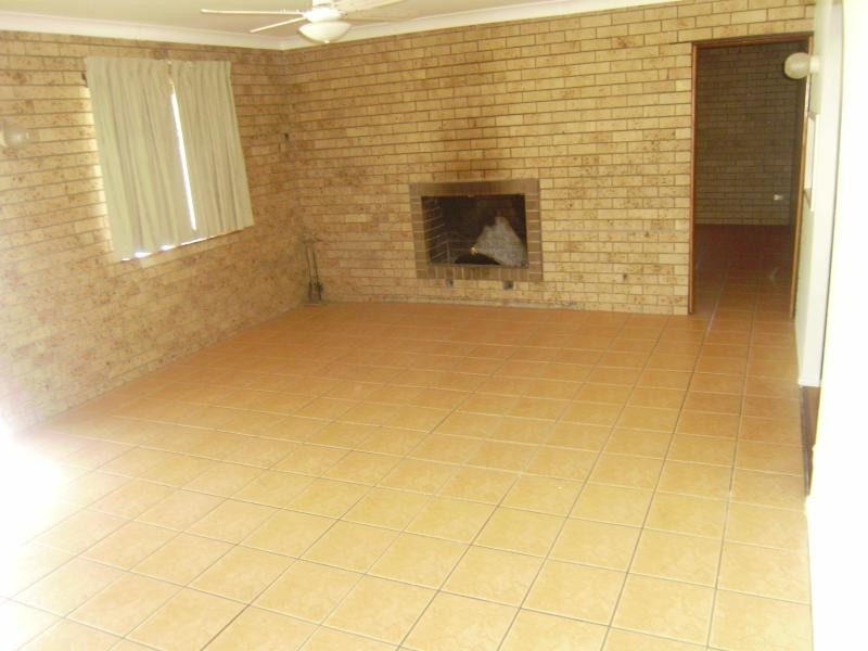 39 Cudgee St, Redbank Plains QLD 4301