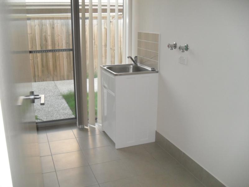 20 Leon Capra  Dr, Augustine Heights QLD 4300