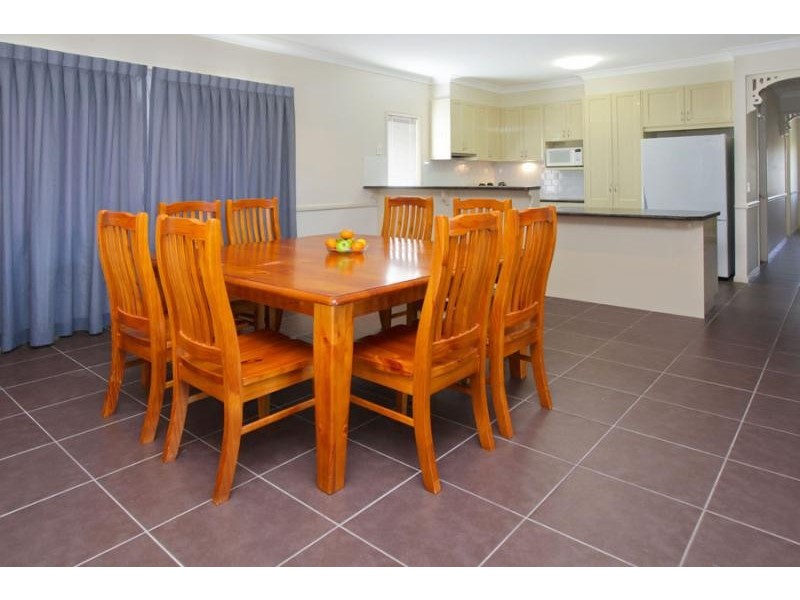 5 Sunsail Lane, Springfield Lakes QLD 4300